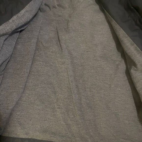 Men’s Aeropostale Charcoal Hooded Windbreaker - Picture 6 of 7